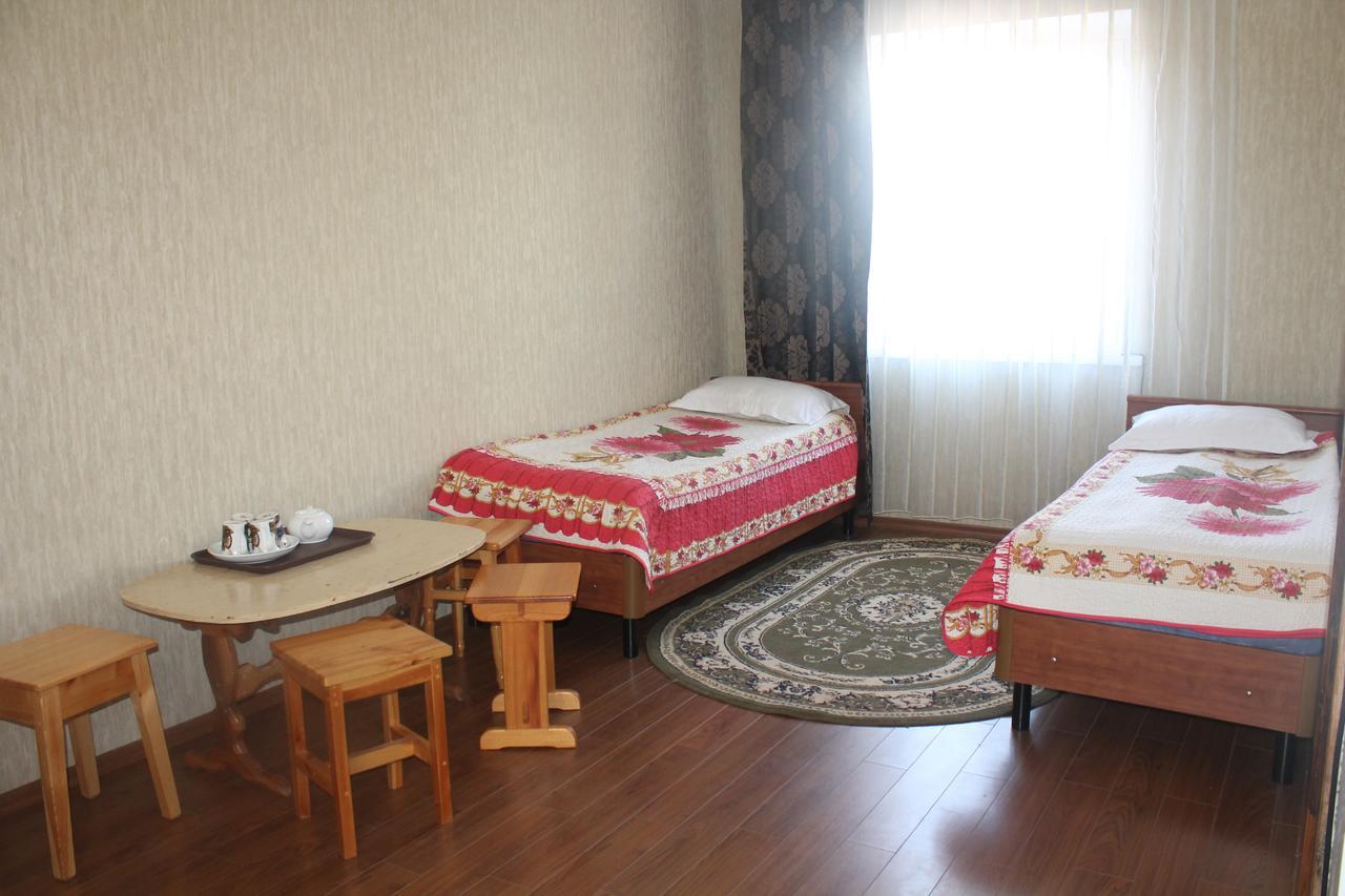 Адилет Hotel โชลปอน-อาตา ภายนอก รูปภาพ